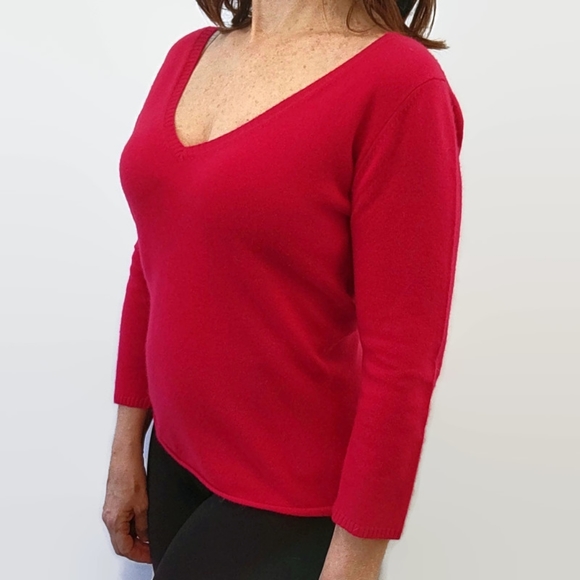 Garnet Hill Cashmere Red V-Neck Sweater - Picture 3 of 12